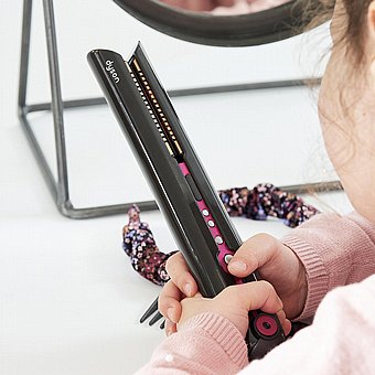 �� ����� ������ ������ ����� Dyson Corrale ������ 3+ ���� Casdon