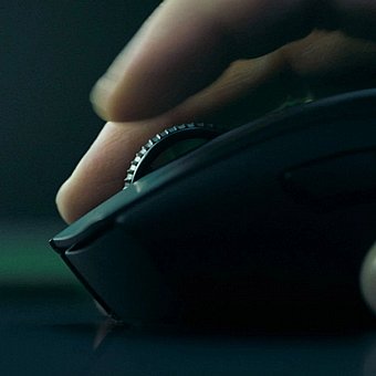 ���� ������� �������� ������ Razer DeathAdder V4 Pro - ����