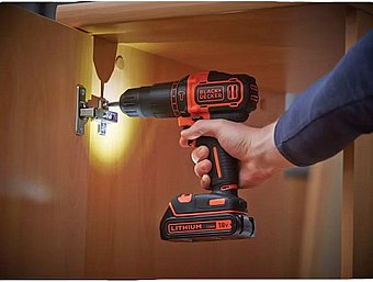 ����� / ����� ����� 18V + ����� 1.5Ah + ���� + �� ������� 104 ����� + ���� ���� Black+Decker BDCHD18S1KA-QW
