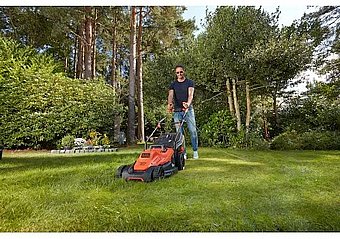 ����� ��� �� ���� ��������� 38 �� Black+Decker BEMW471BH-QS 1600W