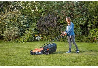 ����� ��� �� ���� ��������� 38 �� Black+Decker BEMW471BH-QS 1600W
