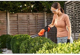���� ����� ���� ���� ����� 2.0Ah ����� Black+Decker BCSS18D1-QW 18V